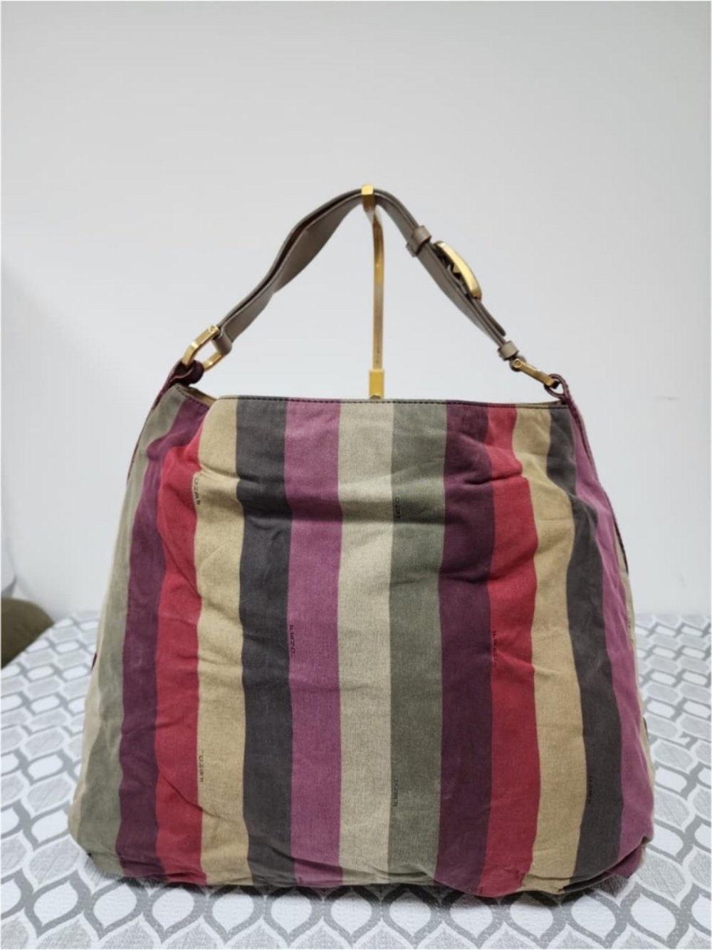 Authentic Fendi Pequin Shoulder Bag Multicolor